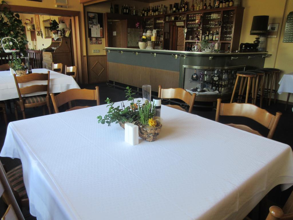 Hotel Restaurant Jonkhans ريز المظهر الخارجي الصورة