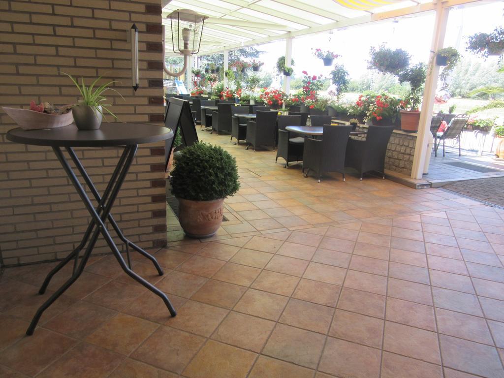Hotel Restaurant Jonkhans ريز المظهر الخارجي الصورة