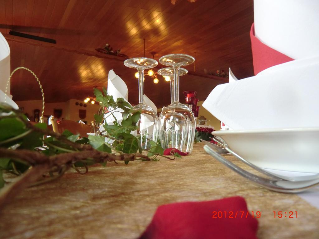 Hotel Restaurant Jonkhans ريز المظهر الخارجي الصورة