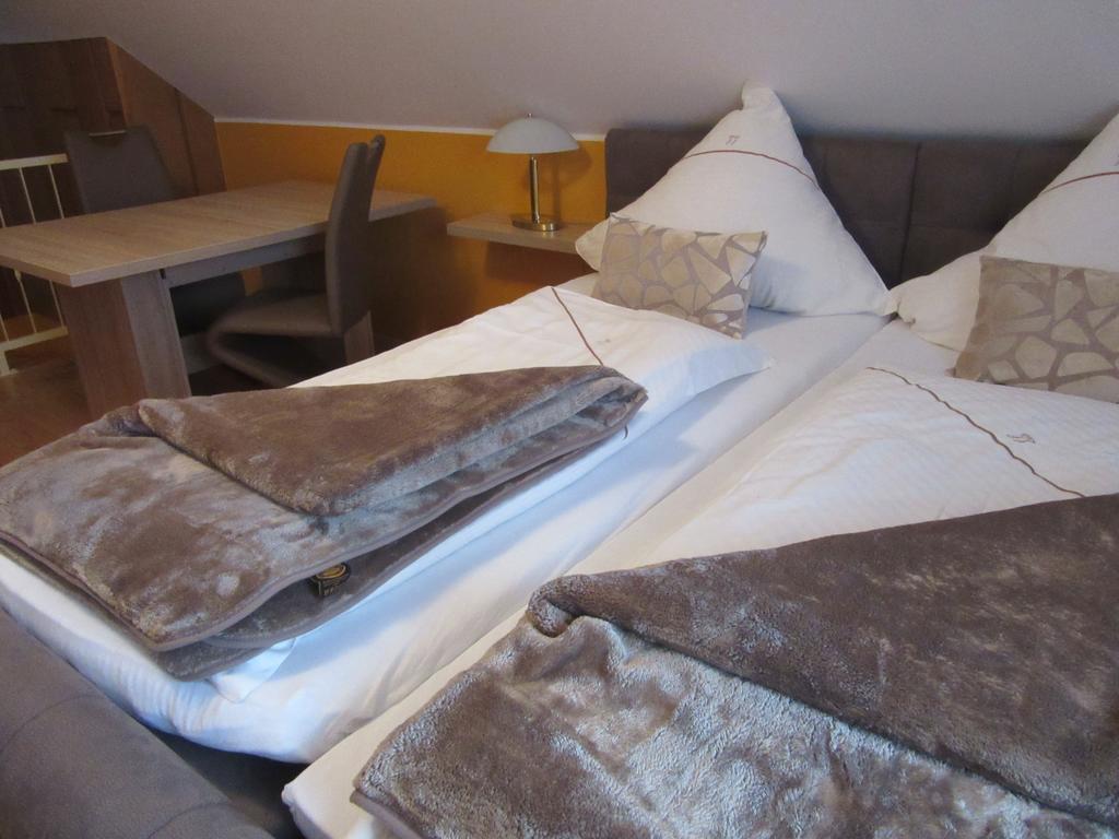 Hotel Restaurant Jonkhans ريز المظهر الخارجي الصورة