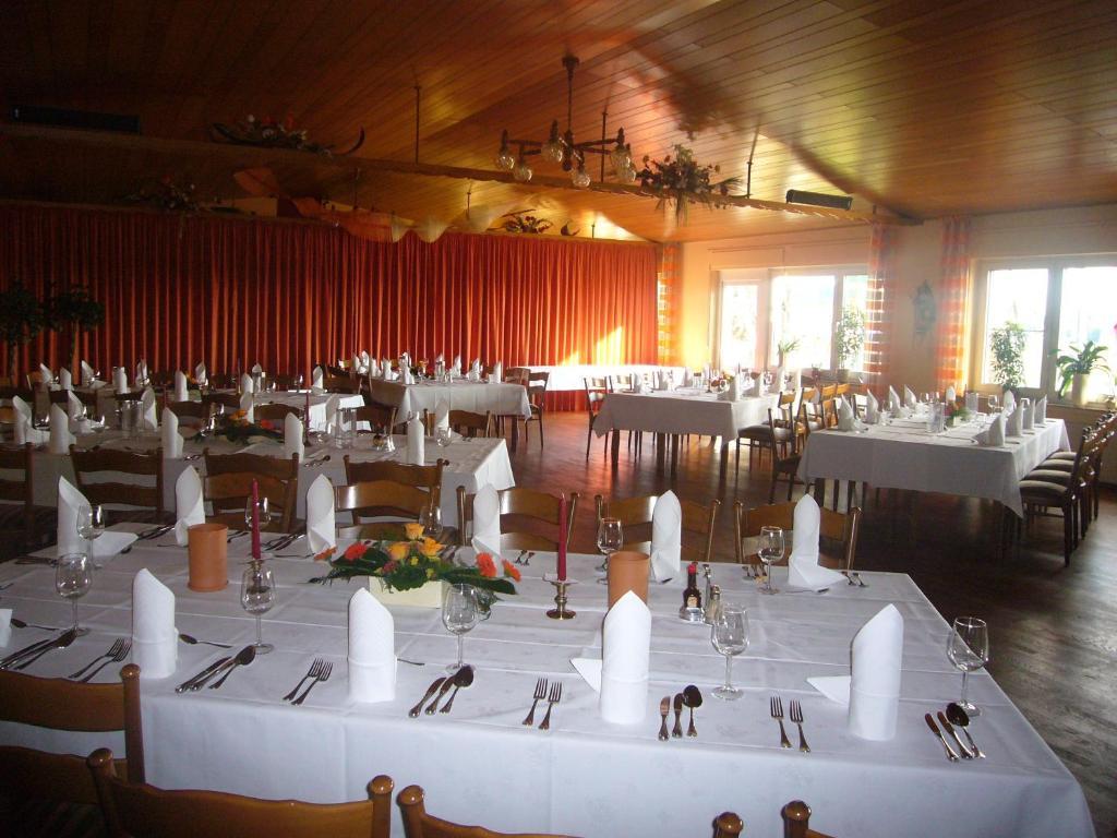 Hotel Restaurant Jonkhans ريز المظهر الخارجي الصورة