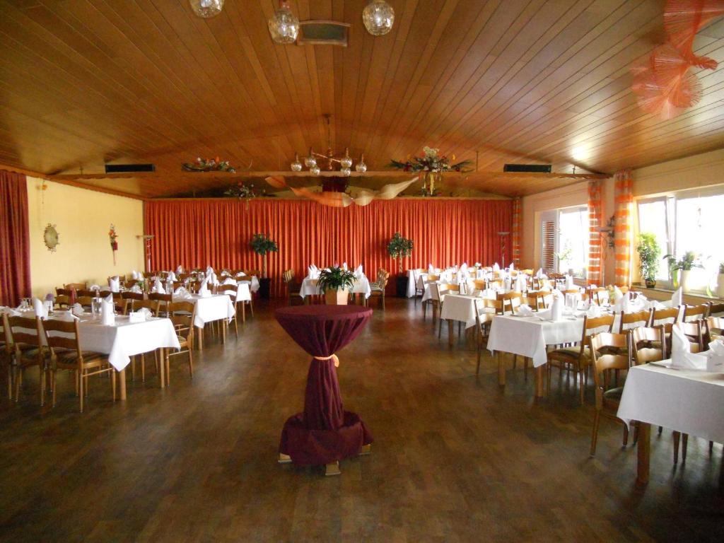 Hotel Restaurant Jonkhans ريز المظهر الخارجي الصورة